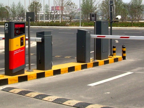 智能交通監(jiān)控系統(tǒng)功能升級，實(shí)現(xiàn)多場景應(yīng)用