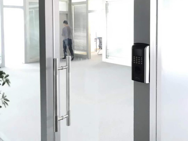 智能門禁系統(tǒng)保障安全，能夠很好的提升用戶安全感
