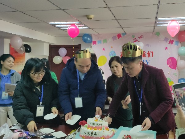 陜西鑫安安防2021年第四季度員工生日會(huì)，感謝有你，一路同行！